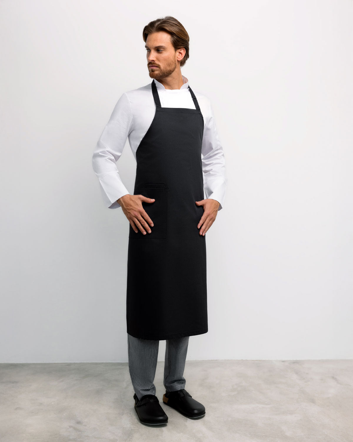 Medium Segre Black Apron
